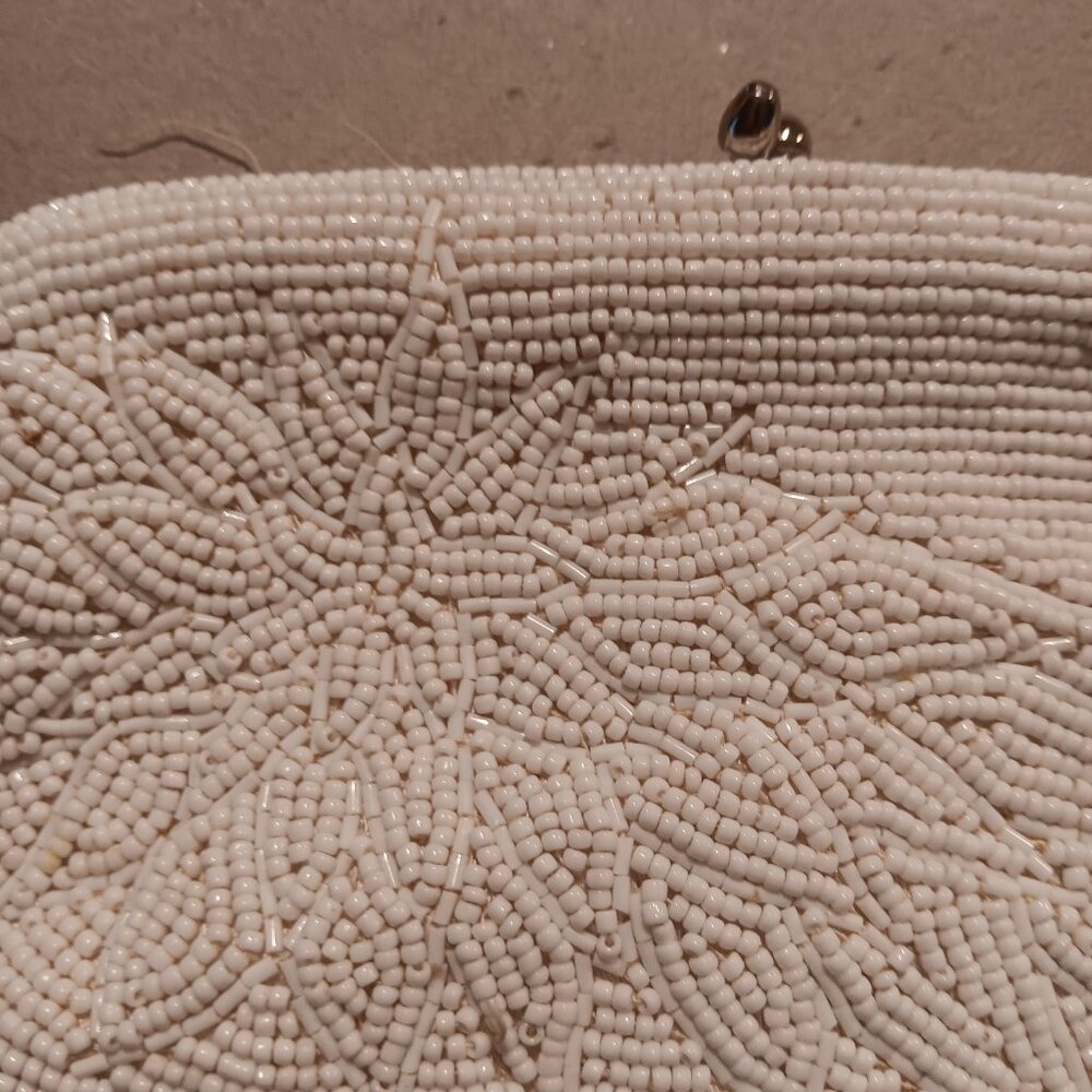 Vintage Gala Made In Japan Micro Bead Ivory Clutch - Picture 2 of 5